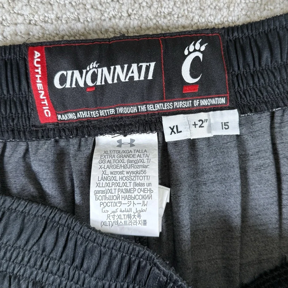 Under Armour Mens XL (+2